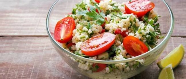 Салат из киноа и мяты