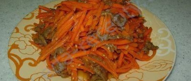 Салат из курицы с зеленым горошком и корейской морковью