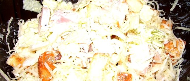 Салат Малибу с копченой курицей