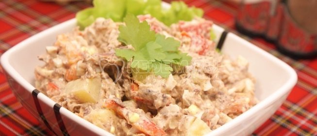 Салат с тунцом