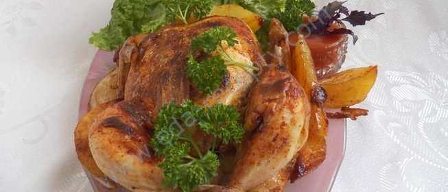 Запеченная курочка в духовке целиком