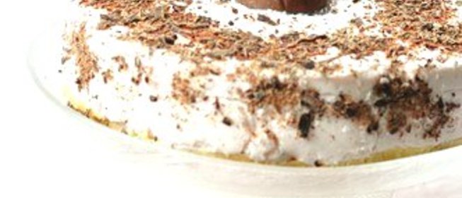 Новогодний чизкейк с ликером «Бейлис» и шоколадной крошкой