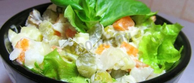 Салат с рыбой треской горячего копчения