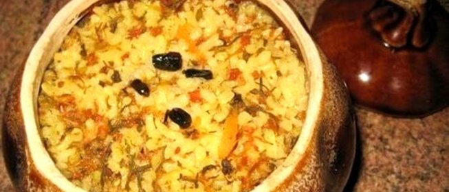 Куриный плов в горшочках