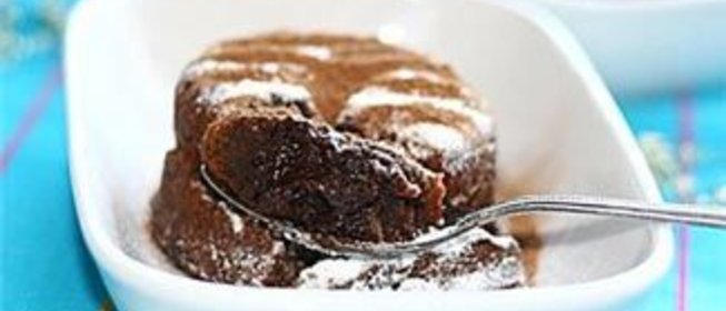 Горячий шоколадный пирог
