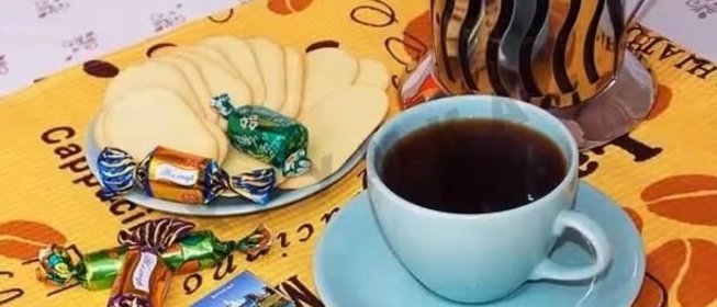 Яблочный чай с апельсином и корицей