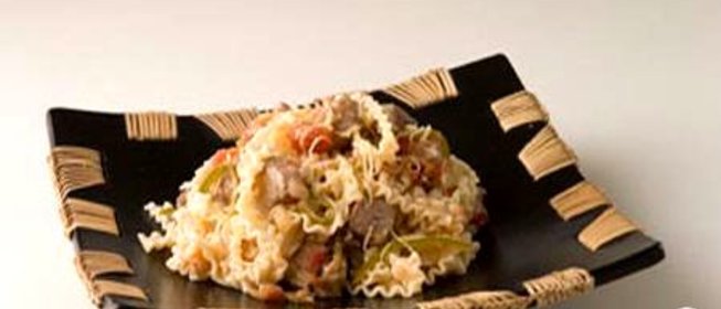 Свинина с широкой лапшой