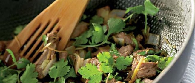 Говядина с имбирем и кунжутным маслом