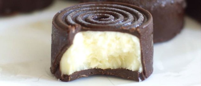 Шоколадные конфеты с йогуртовым мороженым