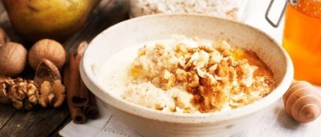 Рисовая каша с творогом, яблоком и медом