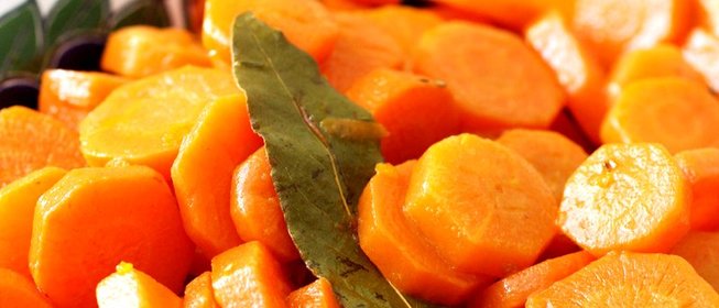 Морковь в мандариновом соке с гвоздикой