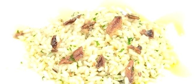 Рис с анчоусами