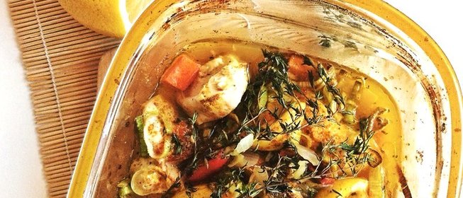 Куриное филе в лимонном соке с овощами и тимьяном