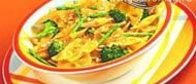 Фарфалле с брокколи и спаржей