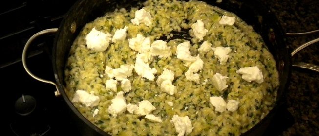 Ризотто со шпинатом и козьим сыром
