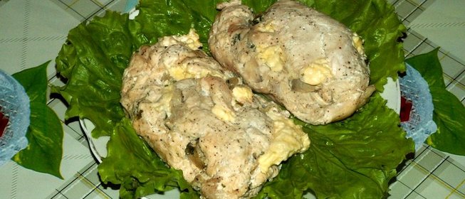 Куриная грудка с грибами и сыром