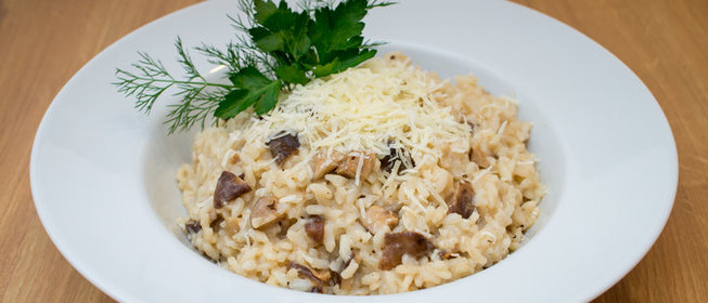 Сытное блюдо: ризотто с грибами шиитаки