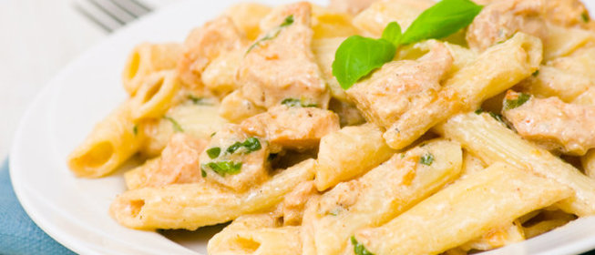 Пенне с горгонзолой и курицей
