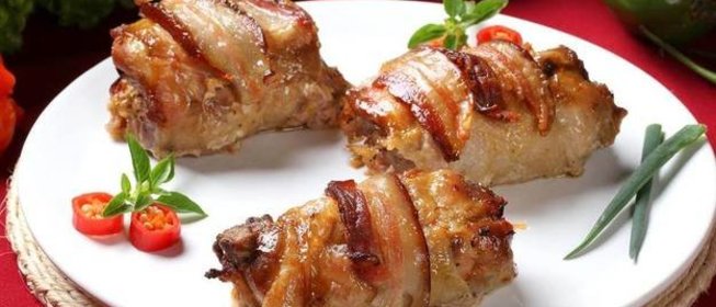 Куриная грудка в беконе