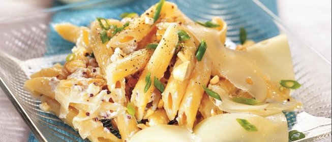 Пенне с миндалем и сельдереем