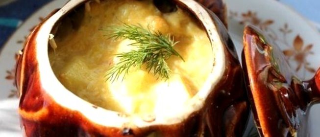 Жаркое в горшочке с сыром и зеленью