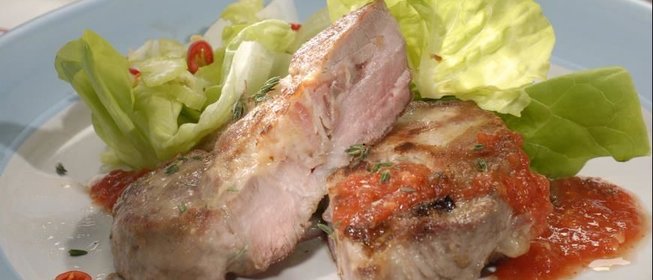 Свиная отбивная с беконом