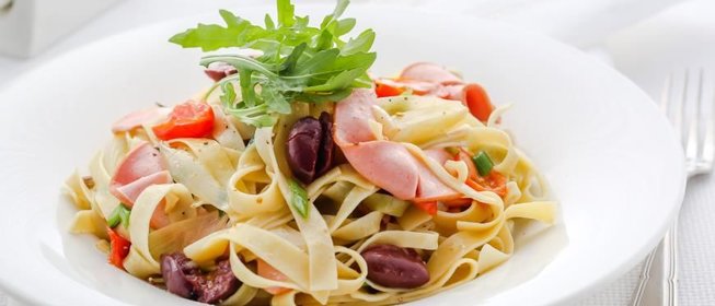 Тальятелли с сосисками из телятины