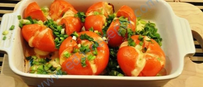 Запеченные помидоры фаршированные сыром в духовке