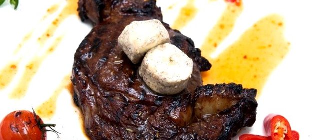 Стейк рибай с ароматным маслом