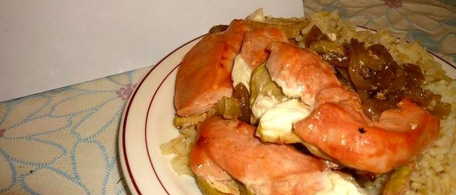Румяная курочка с кабачком