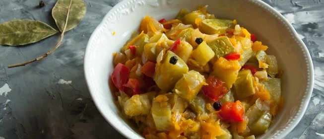 Кабачковая икра в кусочках