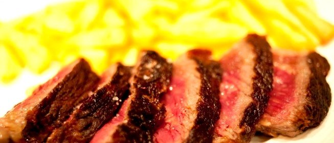 Бифштекс с кровью