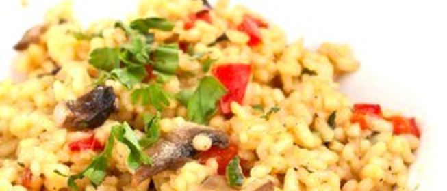 Куриный плов с грибами и базиликом