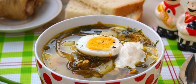 Суп с морской капустой и зелёным горошком