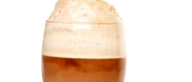 Коктейль из бренди с какао-ликером