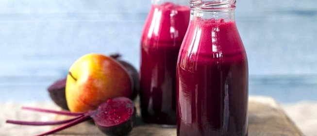 Смузи из свеклы и авокадо с эффектом детокса