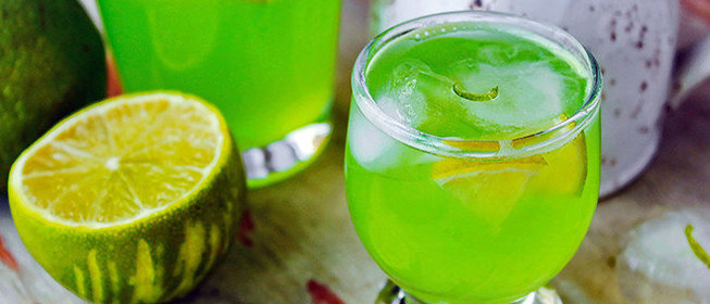 Холодный мятно-лаймовый чай с имбирем