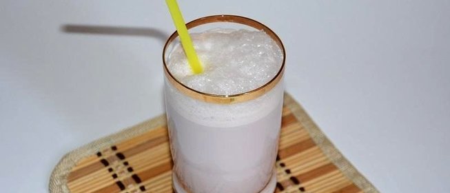 Коктейль с мороженым