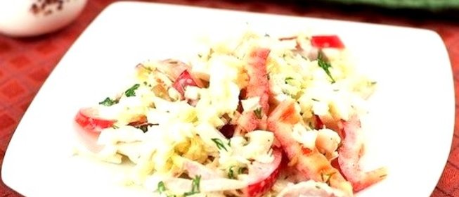 Салат с курицей и кальмарами