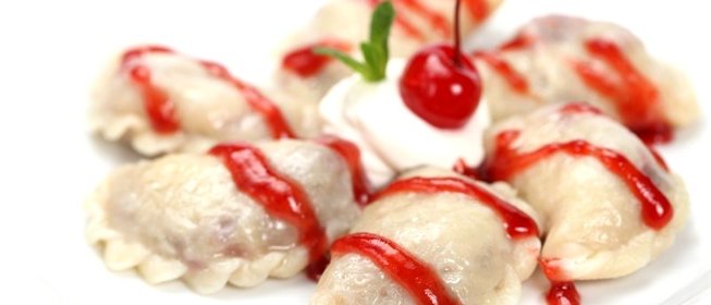 Вареники с вишней и творогом