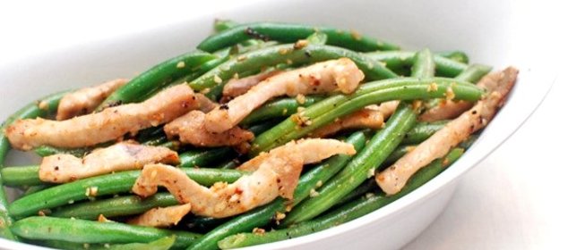 Свинина со стручковой фасолью