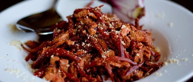 Салат из курицы со свеклой