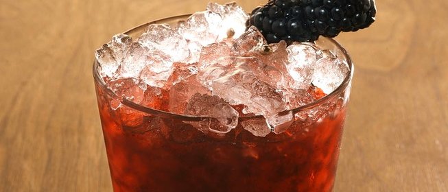 Коктейль «Брамбл» (Bramble)