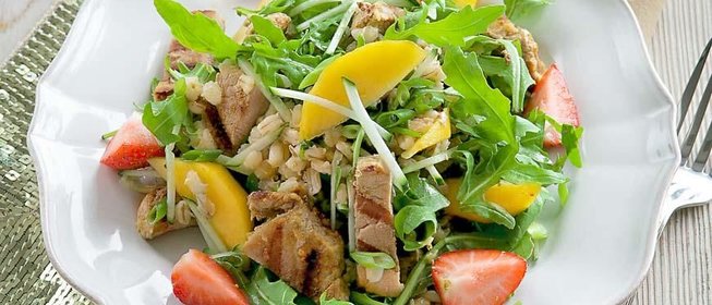 Канадский салат с перловкой