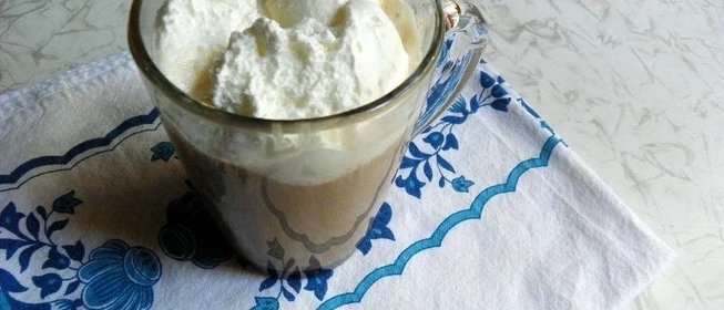 Кофе Глясе с мороженым и молоком