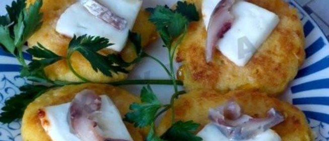 Кукурузные оладьи с сыром Моцарелла