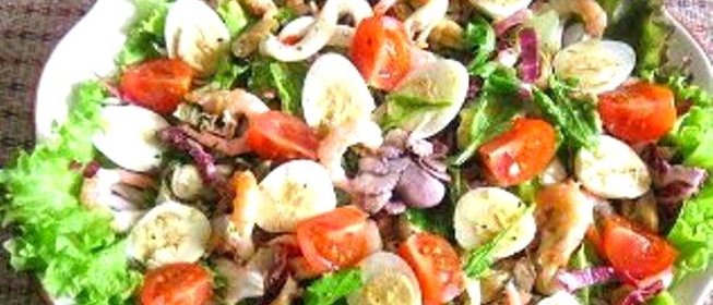 Салат-коктейль из морепродуктов