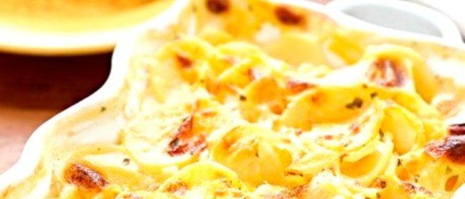 Картофельная запеканка с печенью и изюмом