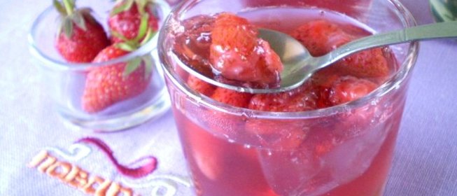 Клубничное желе