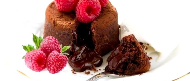 Шоколадный фондан с ликером